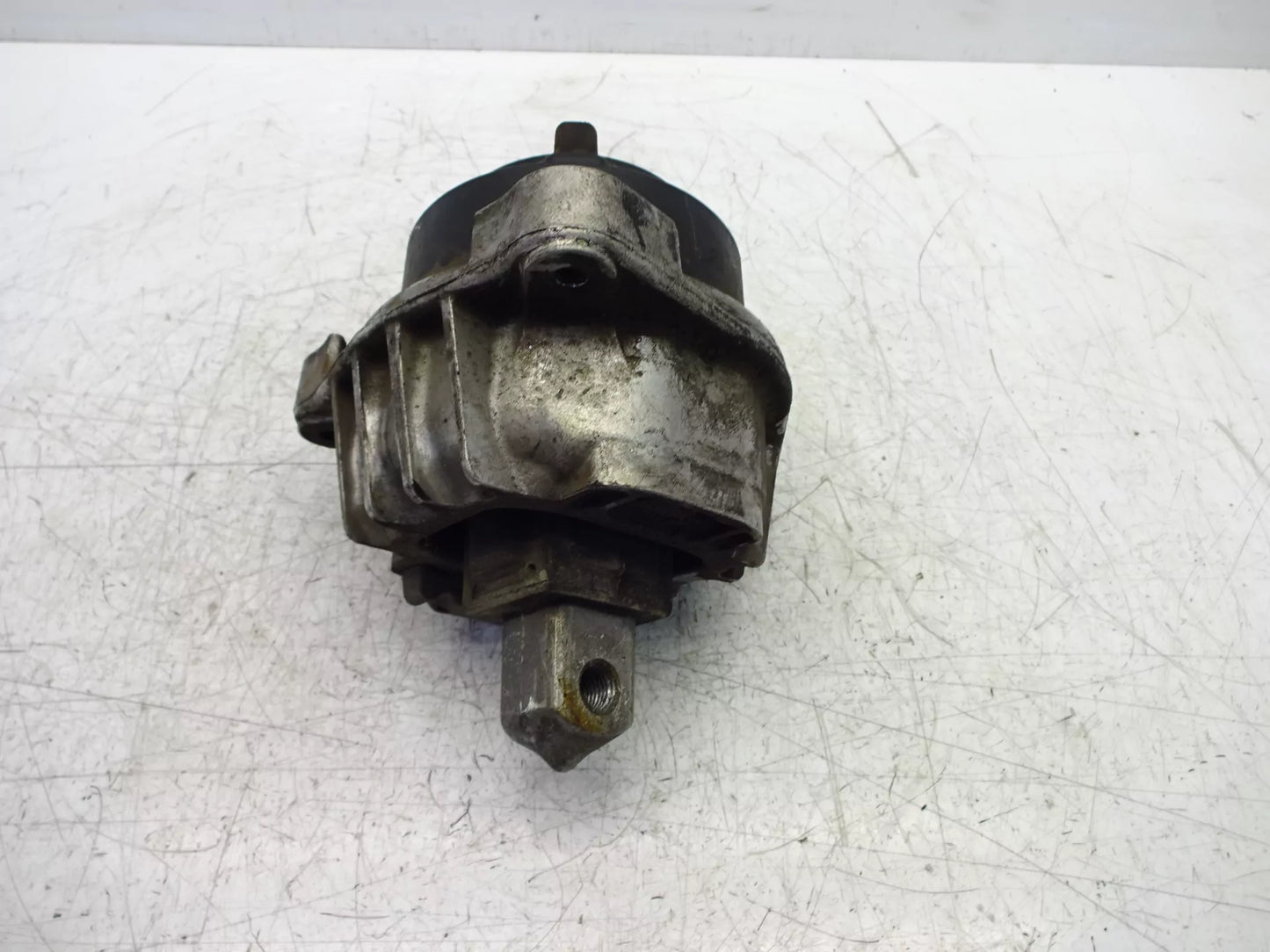 Motorlager BMW 4,4 N63B44A 6775905