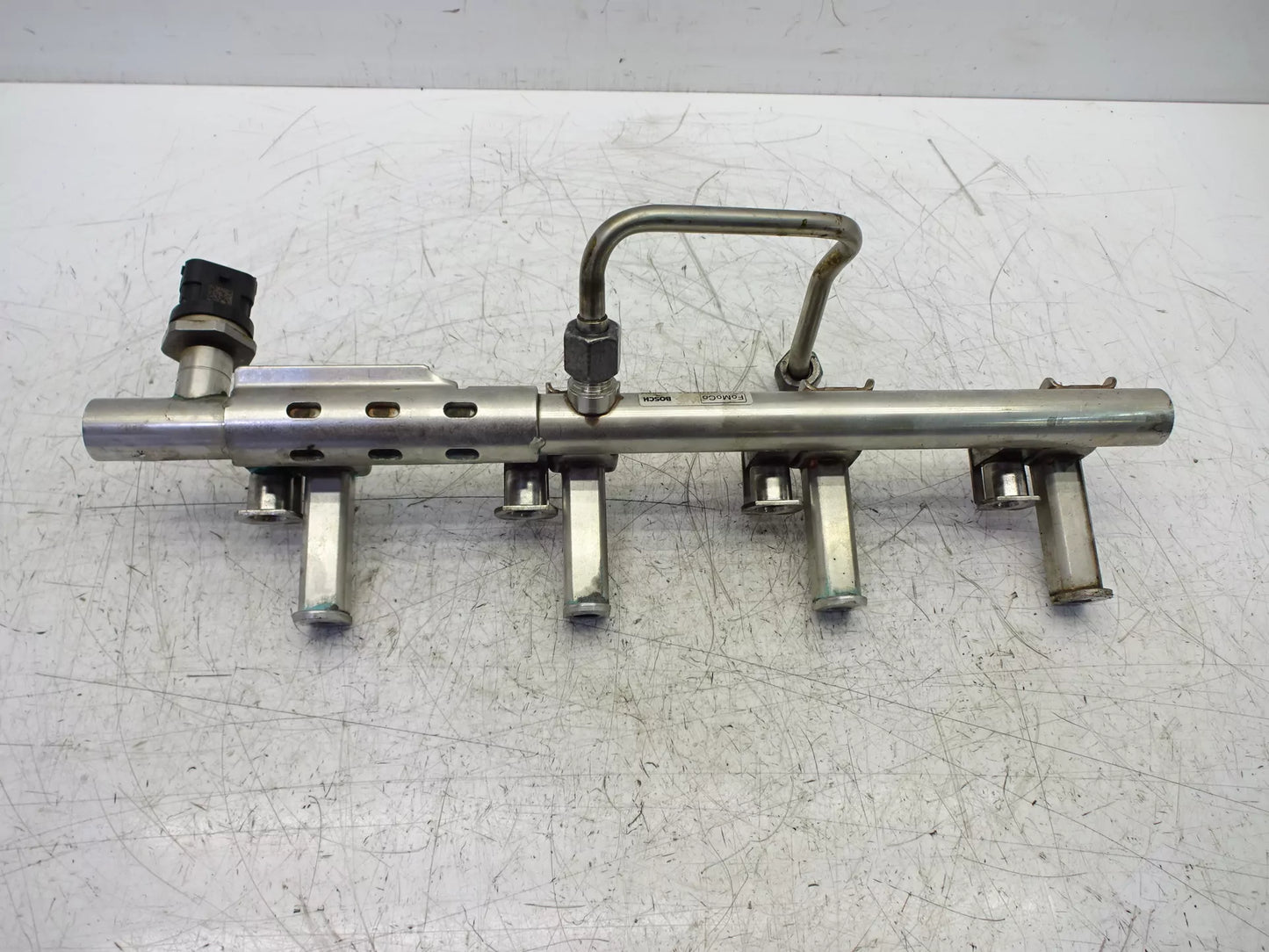 Rampa de inyección Ford Fiesta VI 6 CB 1,6 ST gasolina JTJA CJ5G-9H487-BA