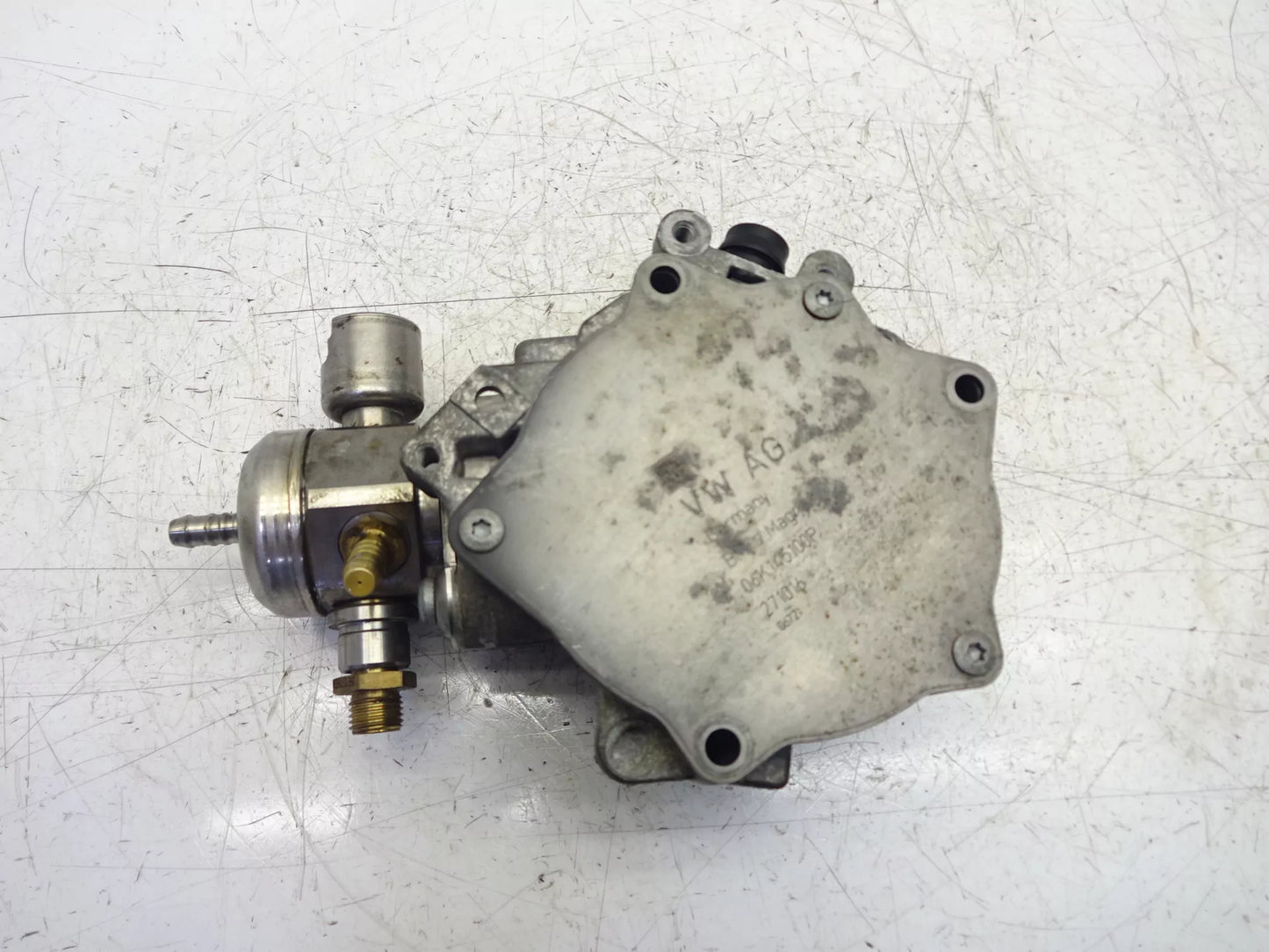 Bomba de vacío Bomba de combustible Audi Volkswagen Seat 1.8 TFSI TSI GTI DAJ 06K145100P