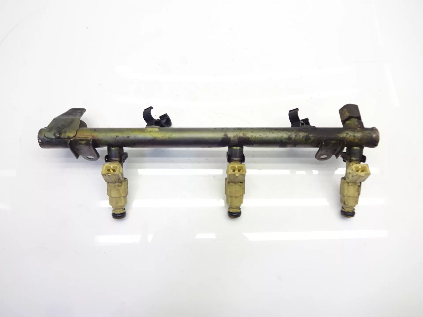 Rampa de inyección Porsche Boxster 986 2,7 gasolina M96.23 96.23 M96 0280156053