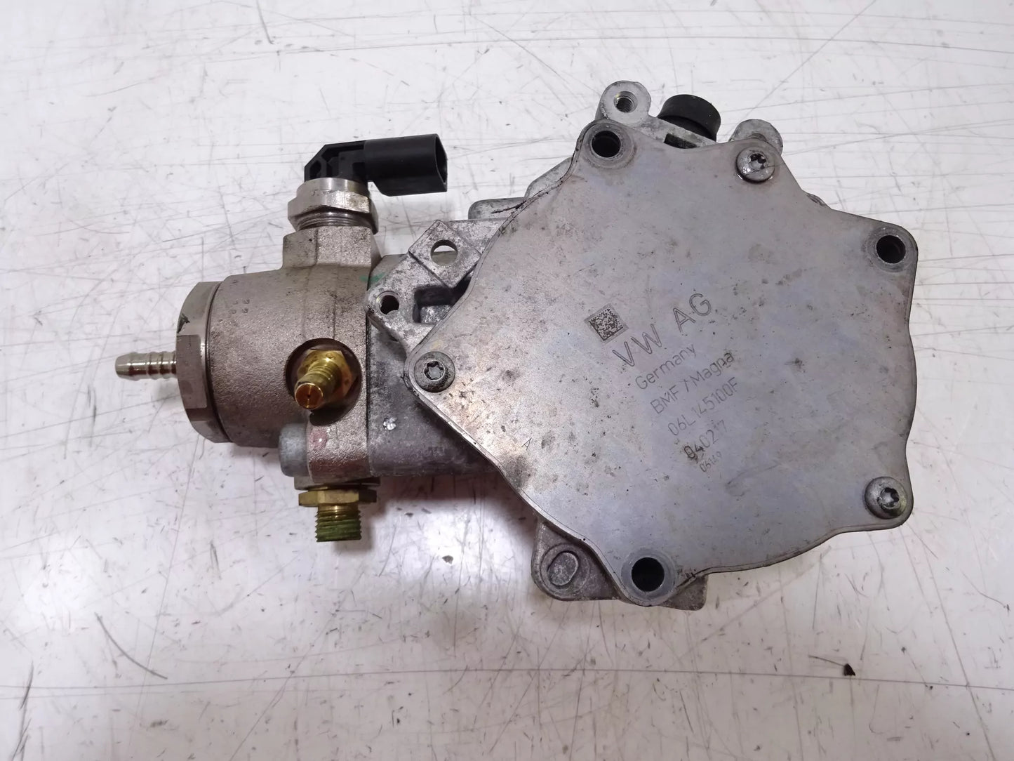 Bomba de combustible Audi Volkswagen 2.0 TFSI DJH DJHA DJHB DJHC 06L145100F 06L127A09
