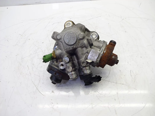 Bomba de alta presión Volvo XC70 136 2.4 D5 AWD D5244T20 0445010681 31372081