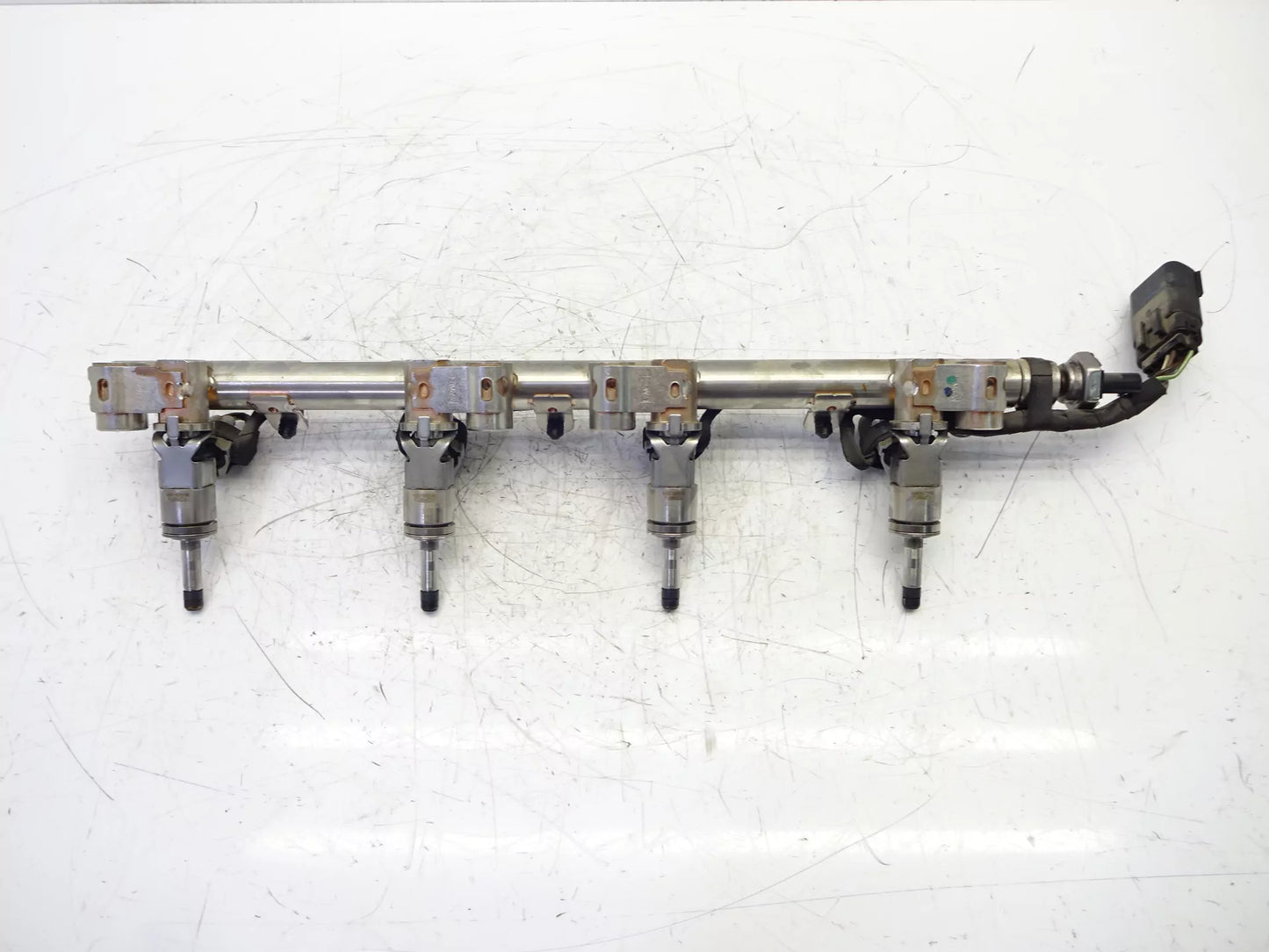 Barra de inyectores Ford Mustang V8 5.0 MF8F JR3E-9F797-DG JU5T-14B485-BG