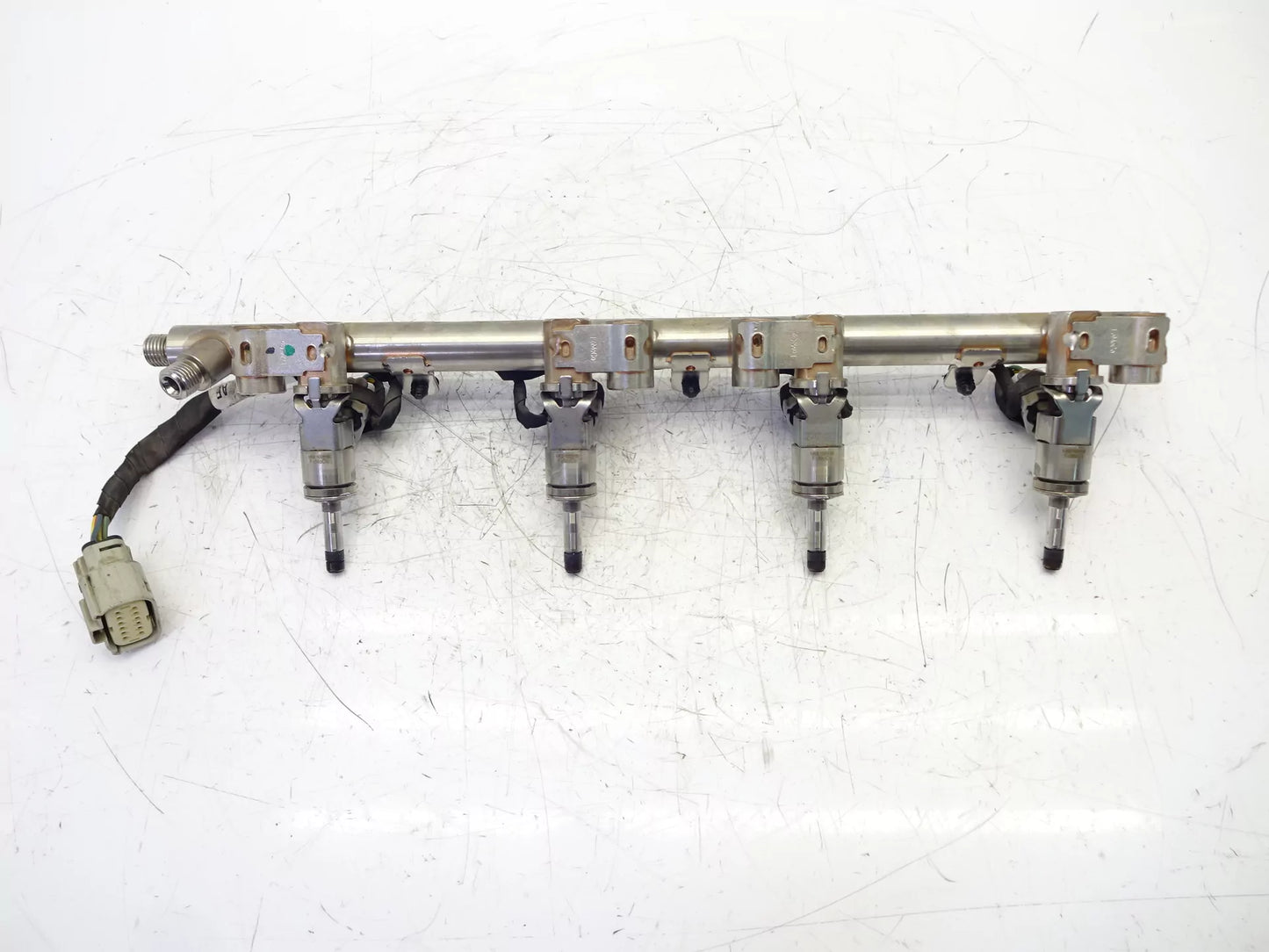 Barra de inyectores Ford Mustang V8 5.0 MF8F JR3E-9F797-CF JU5T-14B485-AF