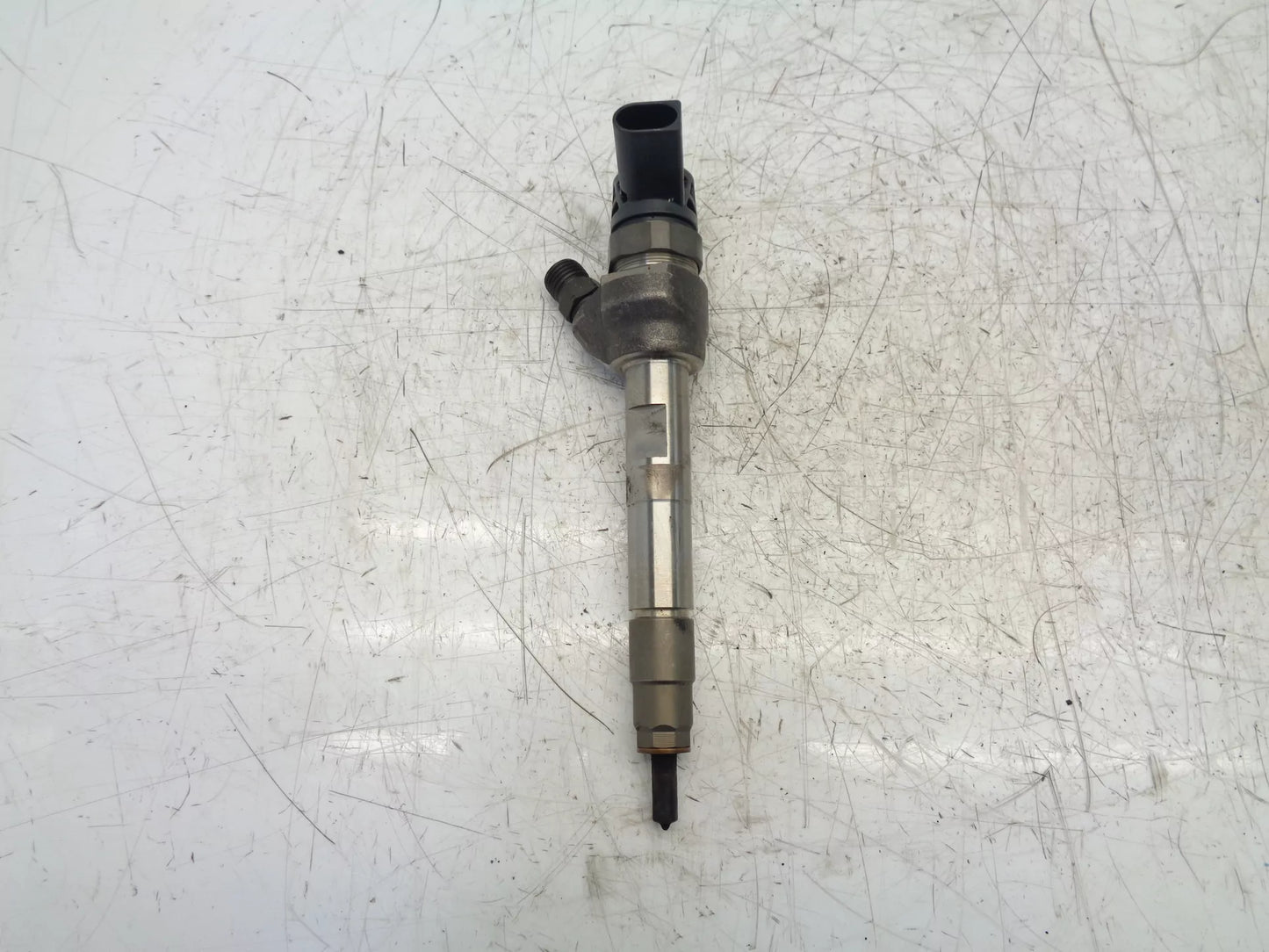 Inyector boquilla de inyección BMW F30 F31 F45 F10 2.0 B47D20A 0445110743 8514148