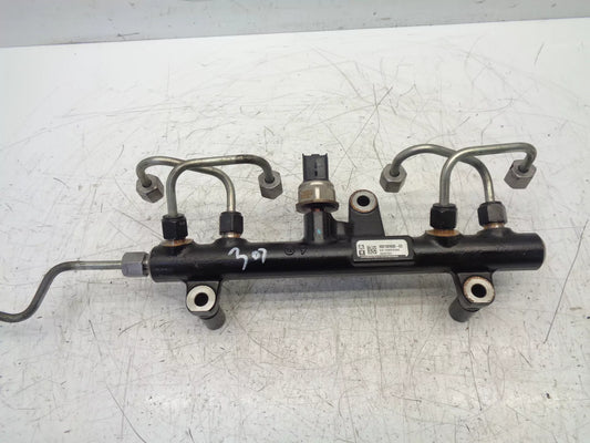 Rampa inyectora Ford Mondeo IV 2,0 TDCi Diesel 140 PS UFBA 9681909680