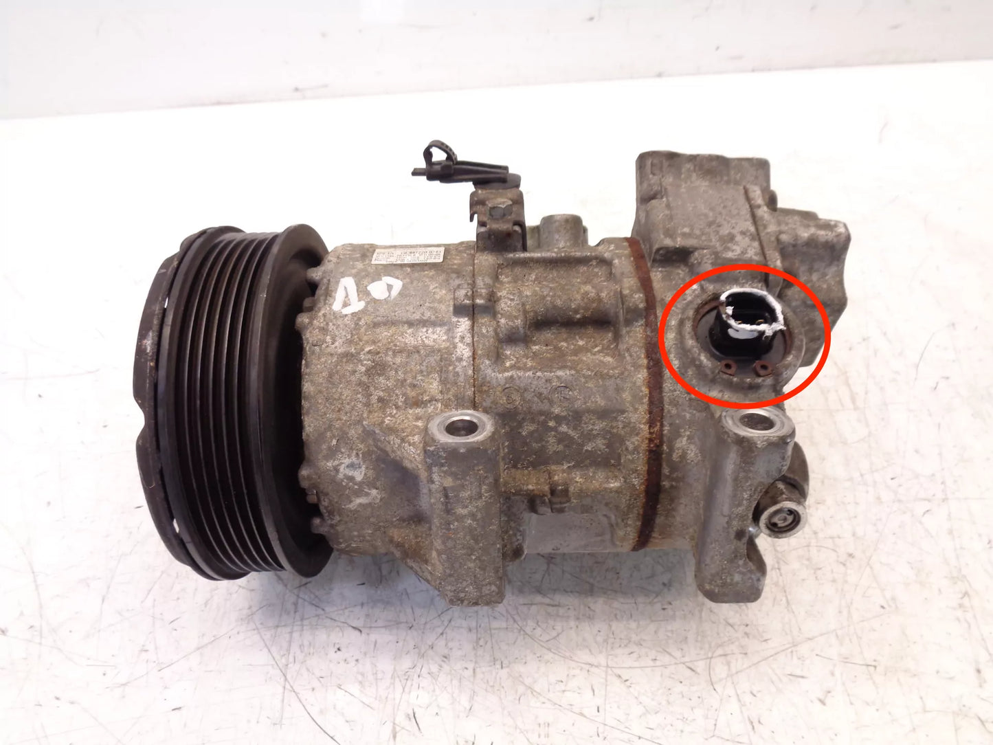 Compresor de aire acondicionado Toyota Avensis Corolla 1.8 gasolina 1ZZ 1ZZ-FE 447220-9243
