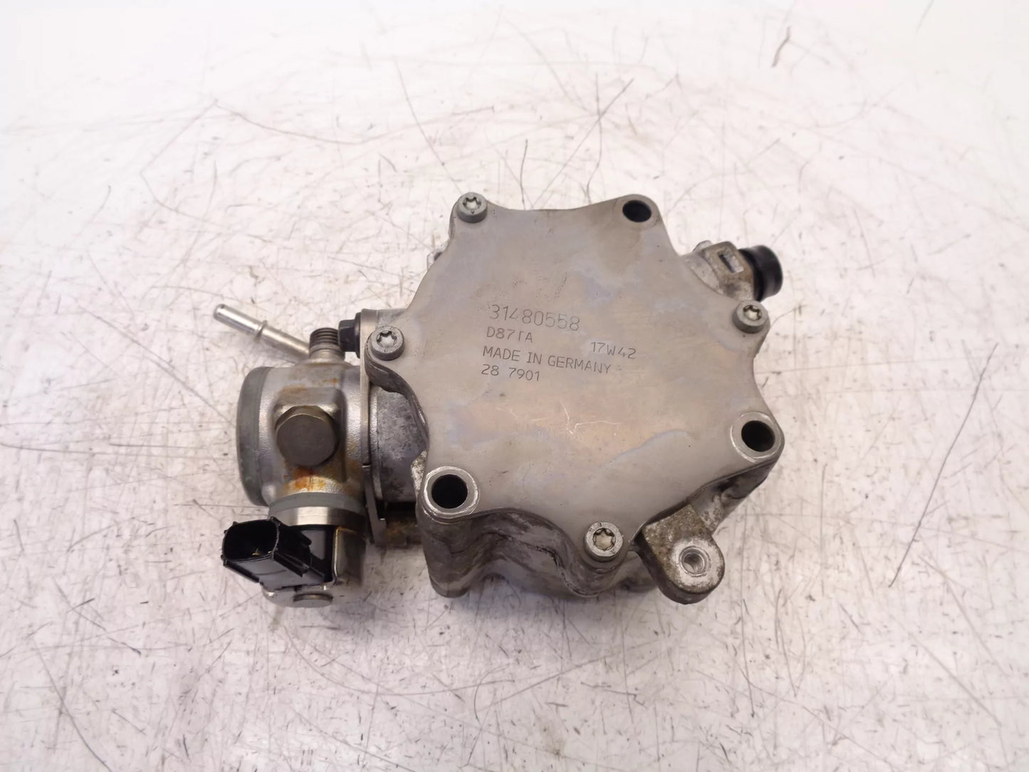 Bomba de combustible Volvo 2.0 Plug in Hybrid B4204T35 31480558 Bomba de vacío