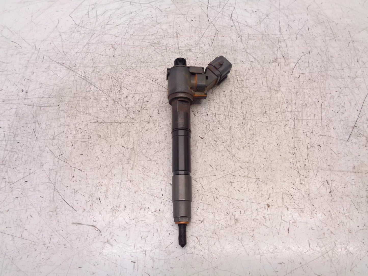 Inyector boquilla de inyección Volvo V90 235 236 MK2 2.0 D4 Diesel D4204T14 04B33548