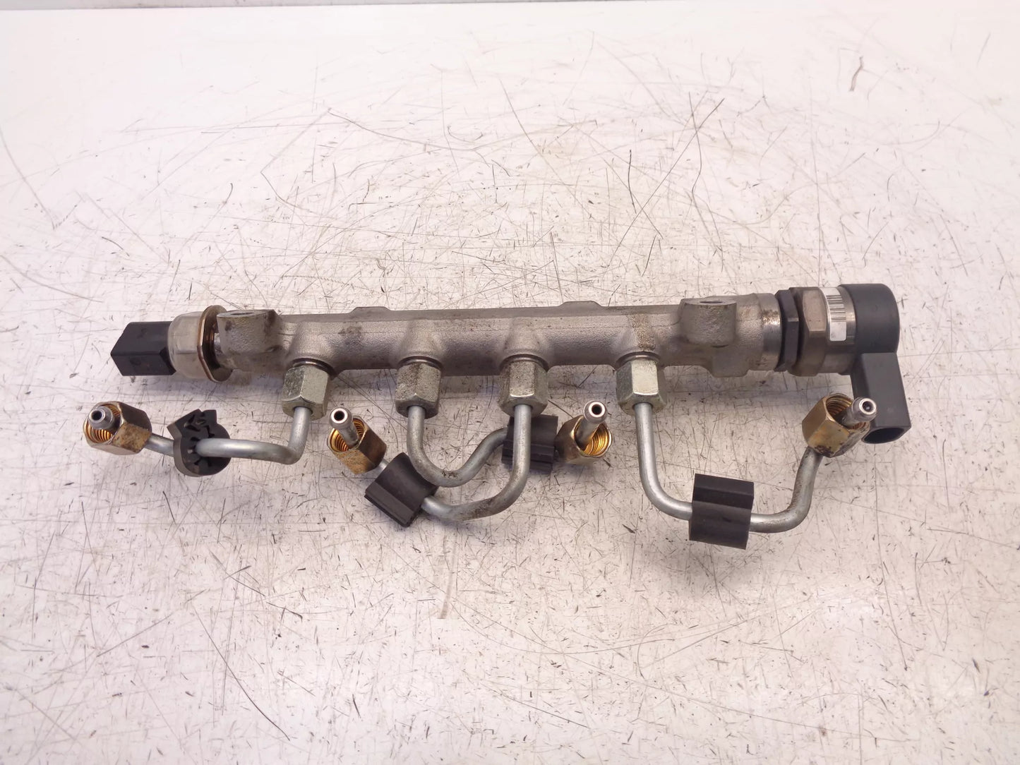 Rampa inyectora Audi Seat Skoda Volkswagen A3 Leon 2,0 TDI DCYA DCY 04L089D R04L125