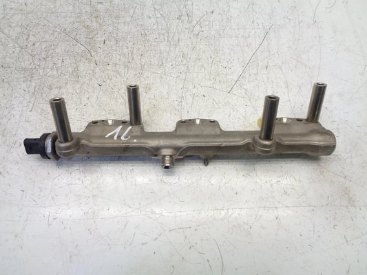Rampa de inyección BMW 1er F20 F21 116i 118i 1,5 i gasolina B38B15A B38 8694197