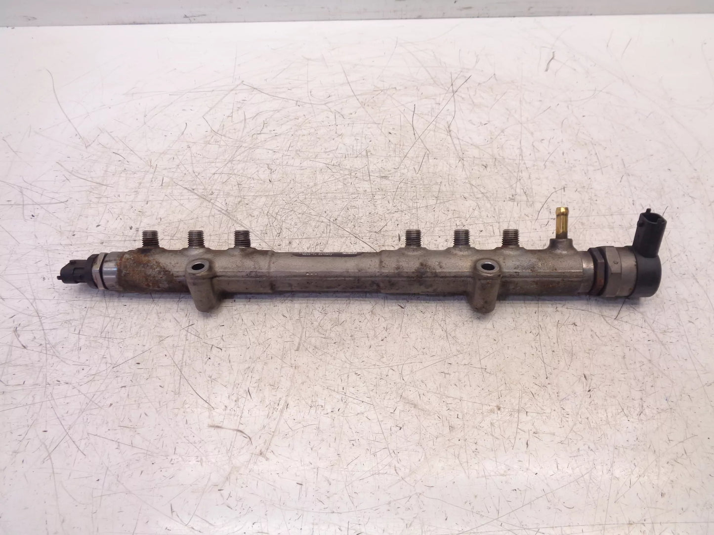 Rampa inyectora Volvo C30 533 2,4 D5 Diesel D5244T13 D5244T 0445215023 31259011