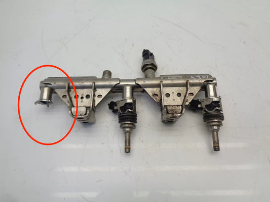 Rampa de inyección Porsche 911 997 Carrera 3,8 MA1.01 9A111086002  Düse fehlt 1 unidades