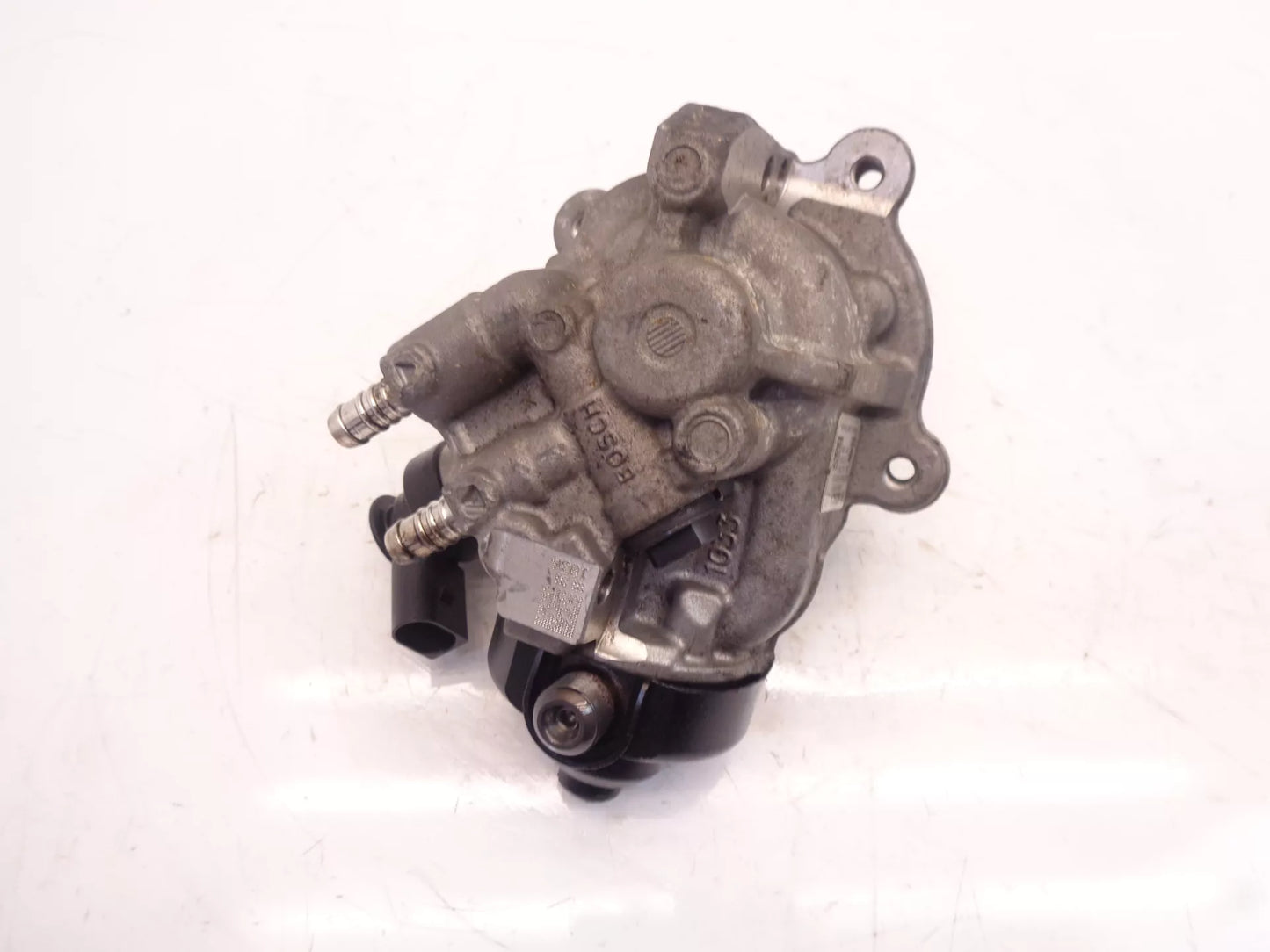 Bomba de alta presión Audi Seat Skoda 1.6 TDI CXMA CXM 0445010537 04L130755D