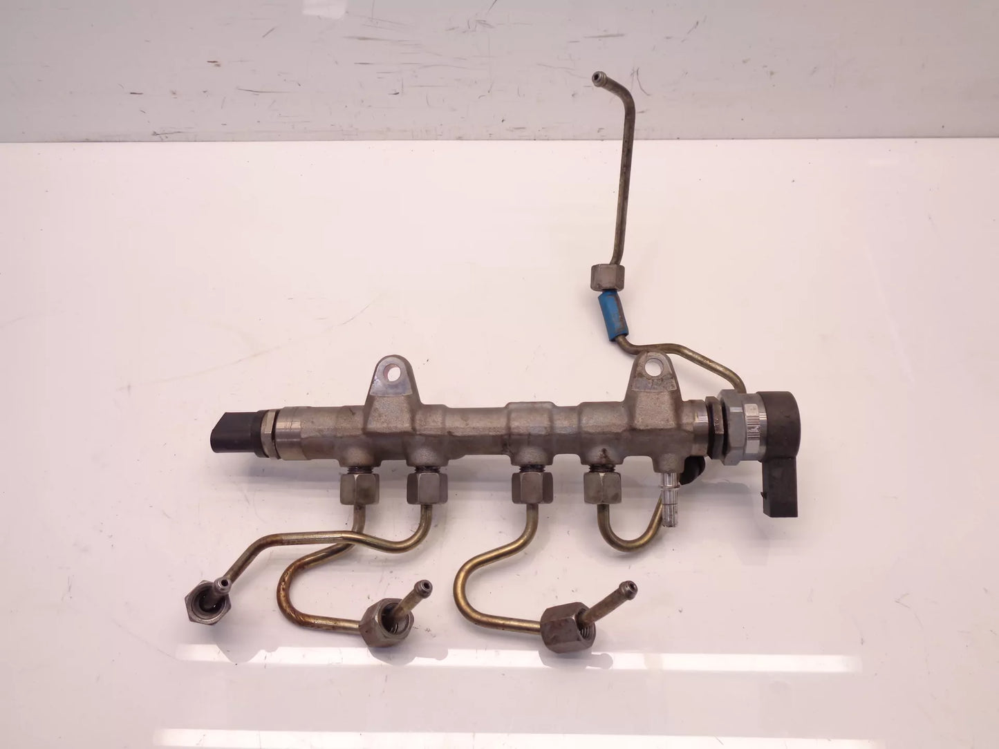 Rampa inyectora BMW Mini F40 F45 F46 F44 F55 1,5 Diesel B37C15A 8511629 0445213026