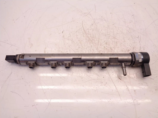 Rampa inyectora Jaguar F-Pace X761 3,0 SDV6 AWD 306DT 306DTA 0445214182