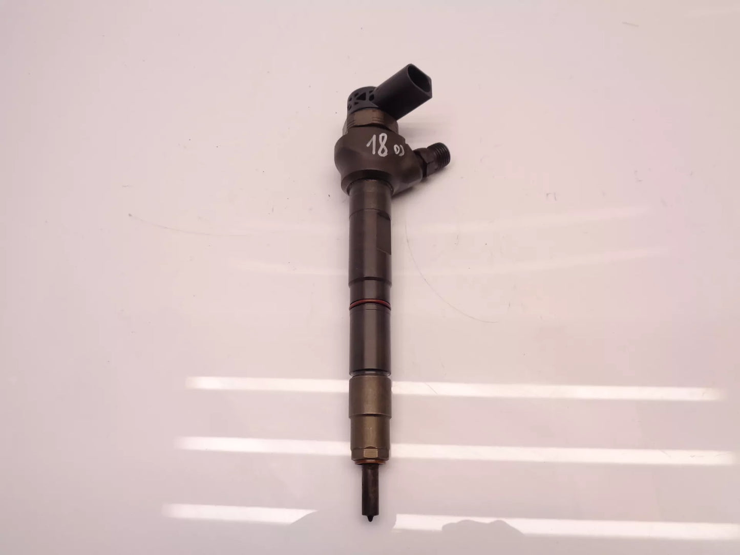 Boquilla de inyección Audi Seat Leon 1.6 TDI CLHA 04L130277AJ 04451101477