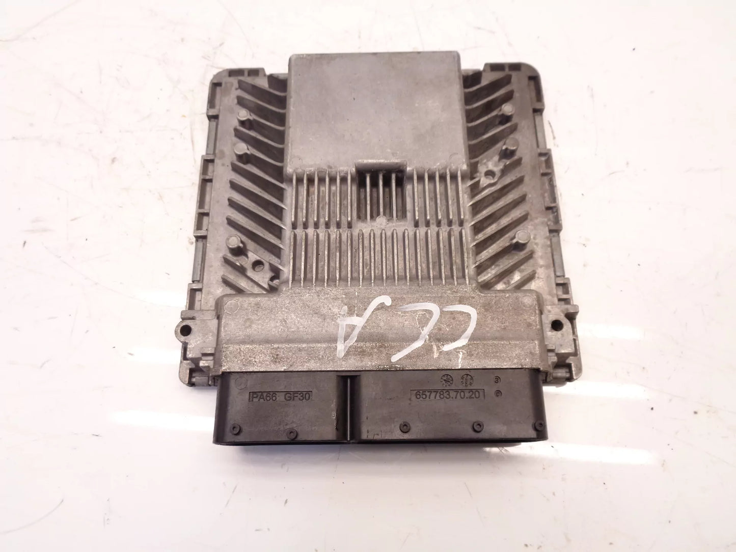 Centralita Audi A6 C6 4F 3,0 TFSI V6 gasolina CCAA CCA 4F1910551D