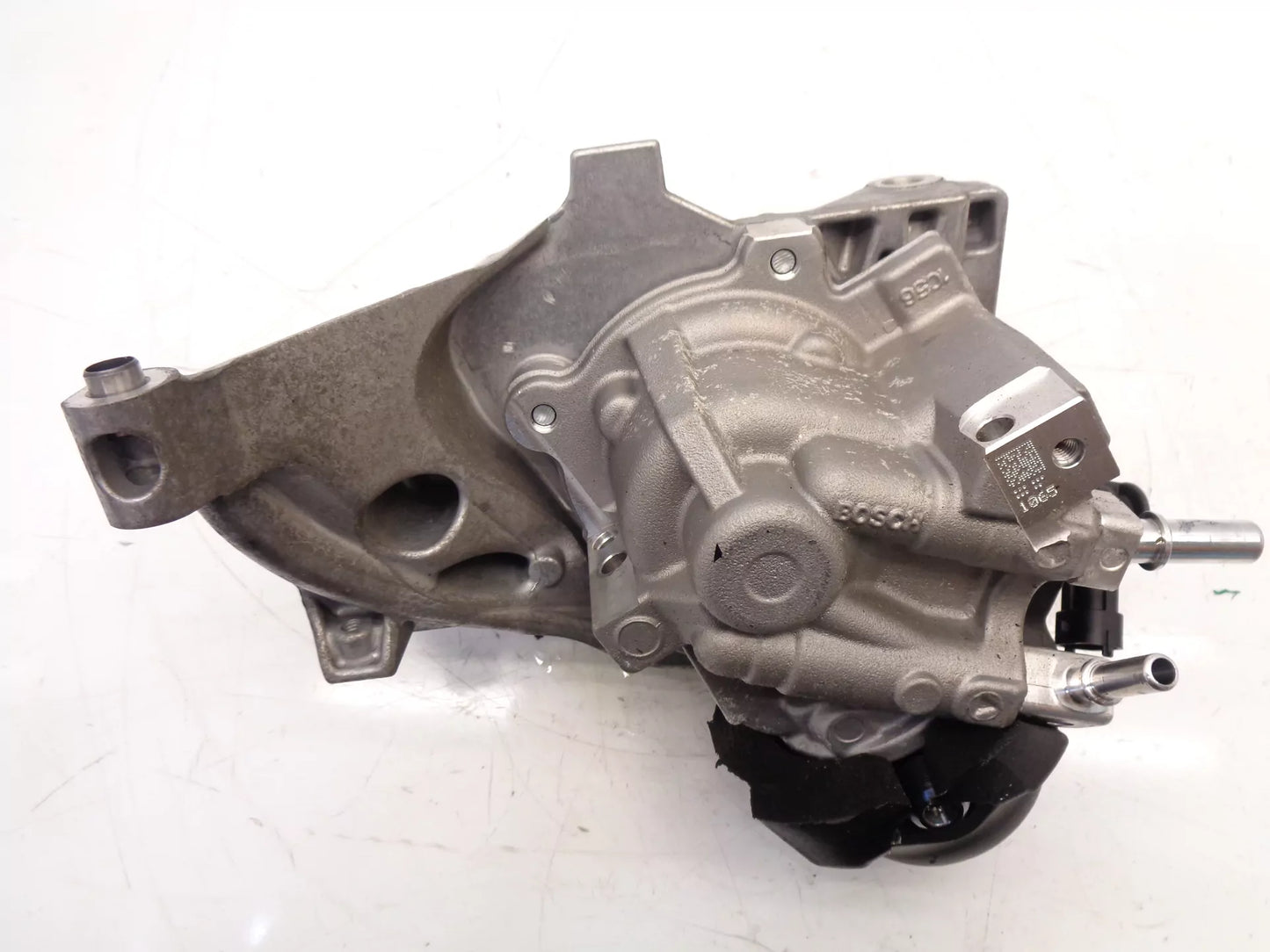 Bomba de alta presión Ford C-Max MK2 1.5 TDCI Diesel XWDA C4005042SE
