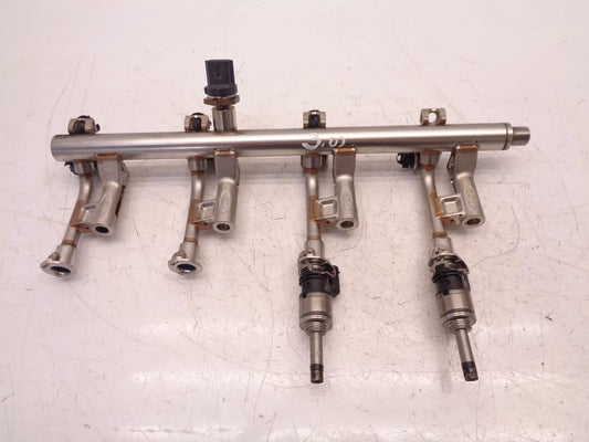 Rampa inyectora Ford Kuga II DM2 1,5 EcoBoost 4x4 M9MD M9MA DS7G-9H487-EA