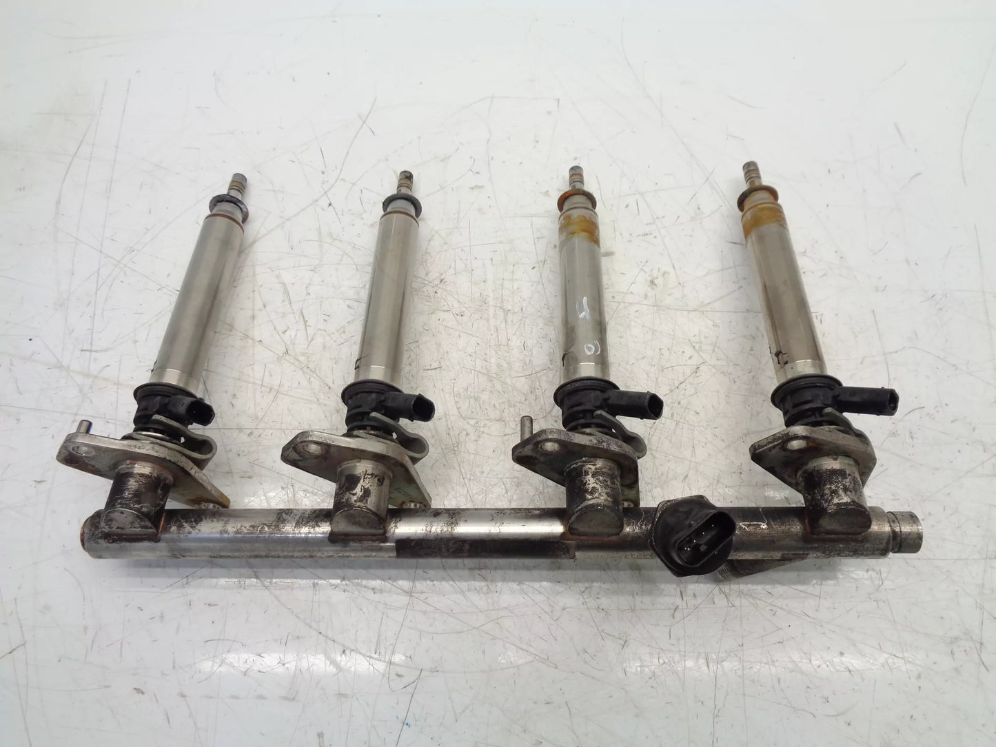 Rampa de inyección Mercedes-Benz 2,0 C 350 e M274.920 274.920 A2740700995