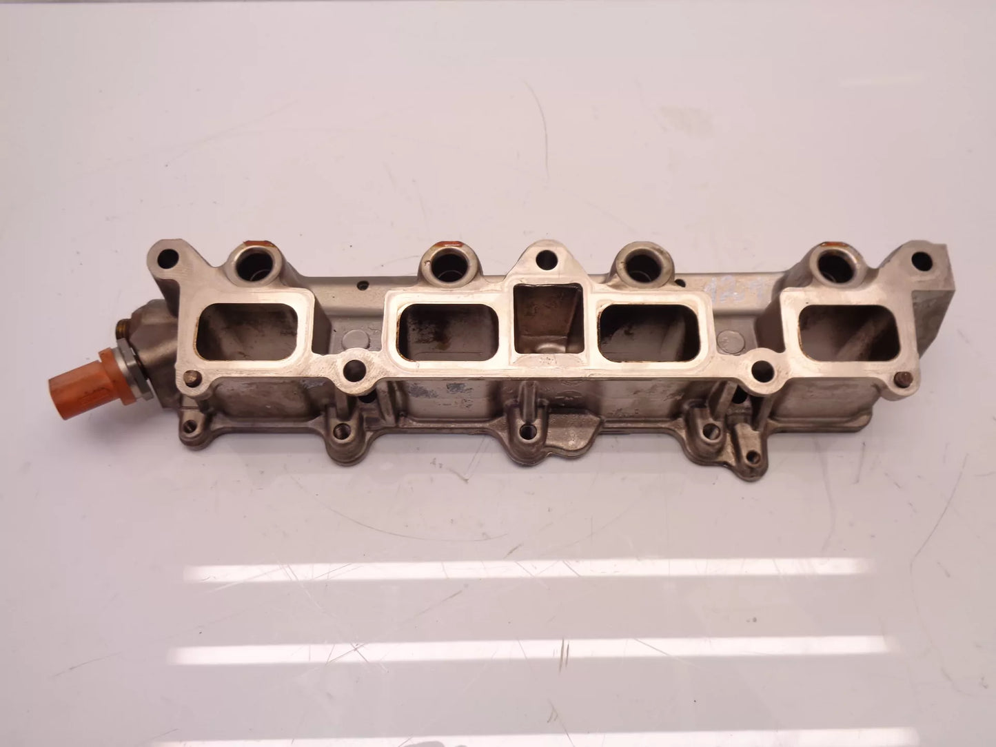 Rampa de inyección Volkswagen Volkswagen Touran 1T 1,4 TSI gasolina CAVB CAV