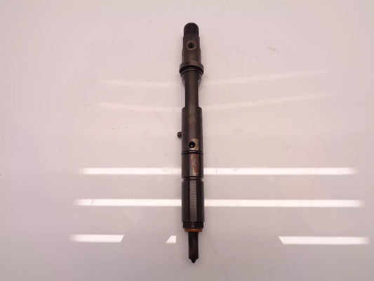 Boquilla de inyección Mercedes-Benz CDI 2.7 Diesel OM612.961 A6130700587