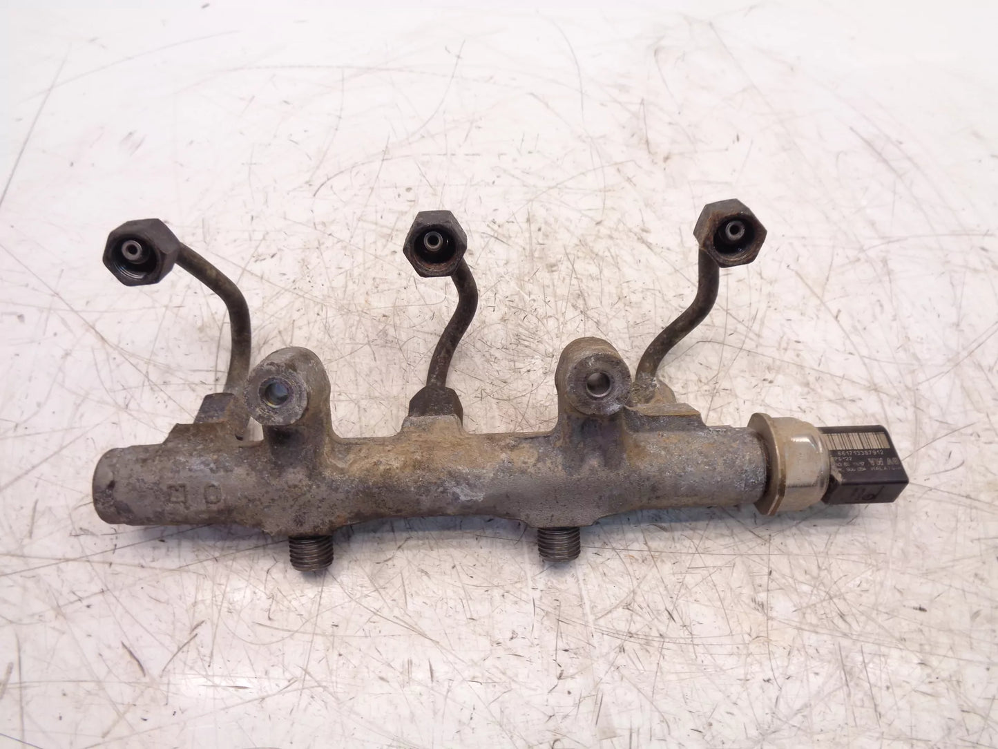 Rampa inyectora Volkswagen Volkswagen Amarok 2H 3,0 TDI 4motion DDXC DDX 059130089CS