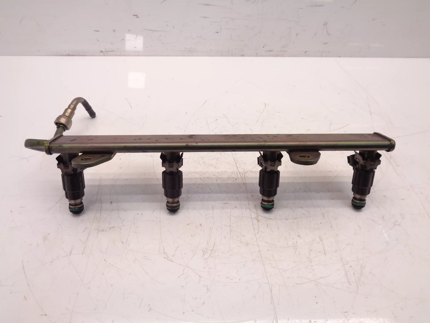 Rail de inyectores Nissan X-TRAIL 2.5 4x4 QR25 QR25DE con inyectores