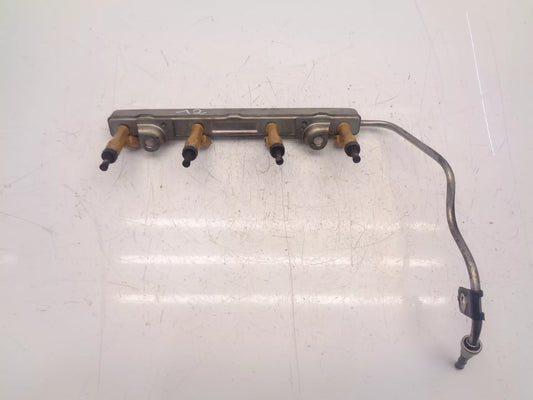 Rampa de inyección Toyota Auris E18 1,8 Hybrid 2ZR-FXE 2ZR