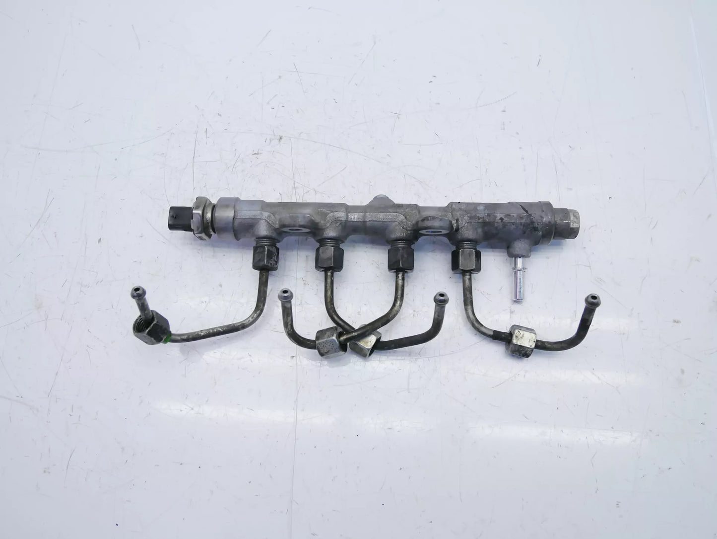 Rampa inyectora Opel Combo E 1,5 Diesel D15DT LQJ 9821399680