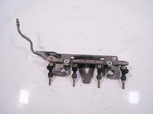 Inyector rail  inyector boquilla Nissan Juke 1,6 HR16DE 166001KT0A 4 unidades