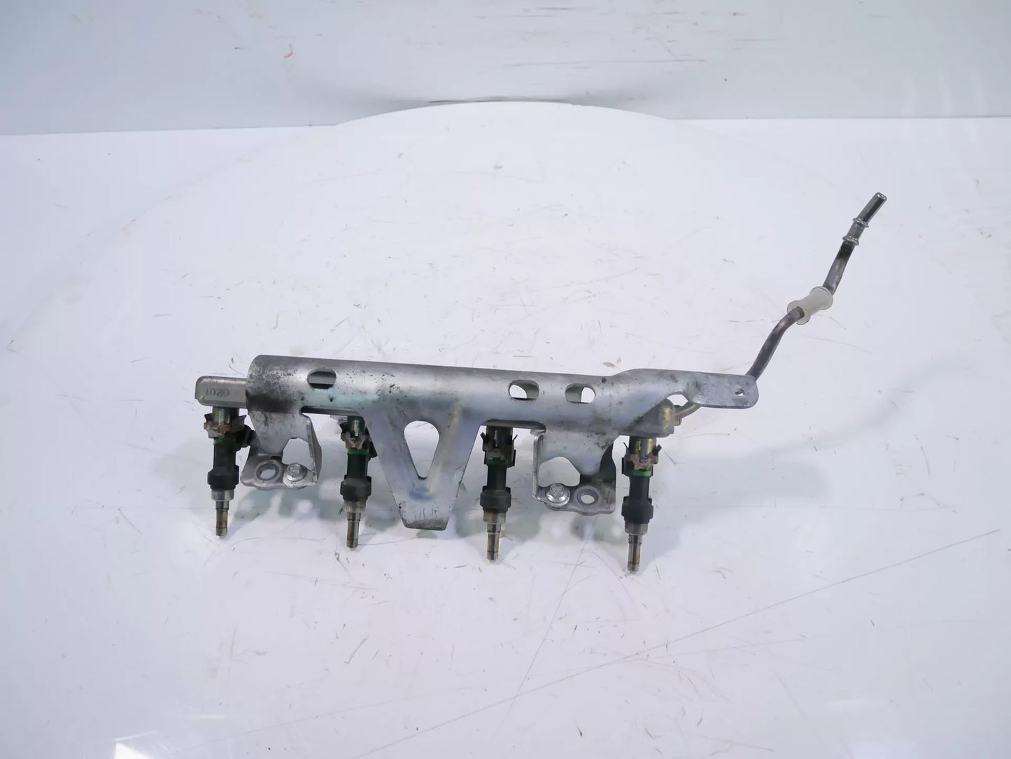 Inyector rail  inyector boquilla Nissan Juke 1,6 HR16DE 166001KT0A 4 unidades