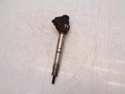 Boquilla de inyección Volkswagen Volkswagen Caddy IV 2.0 TDI DFS DFSB 04L130277AC