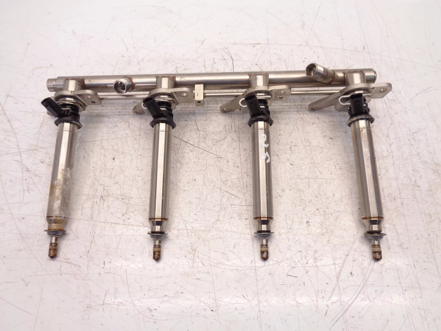 Rampa de inyectores Mercedes-Benz 4,7 V8 M278.922 A2780703395