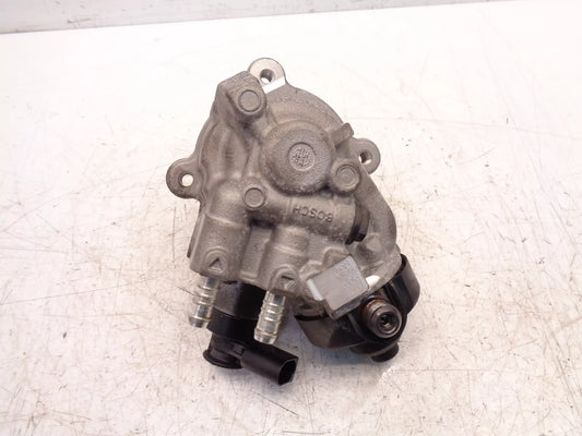 Bomba de alta presión Audi A4 A5 Q5 2.0 TDI DETA DET 0445010538 04L130755E