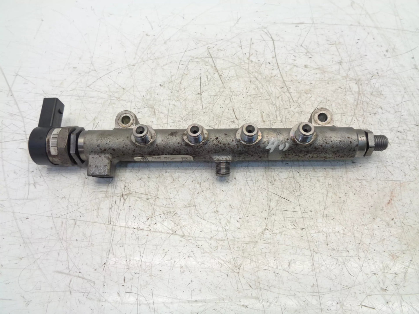 Rampa inyectora Porsche 4,2 D Diesel V8 CUD CUDC MCU.DC 057130090AC