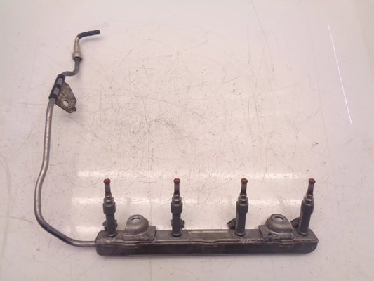 Rampa de inyectores Toyota 1,8 Hybrid 2ZR-FXE 2ZR