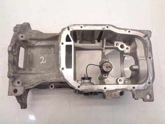 La Parte Superior Del Cárter De Aceite Toyota 1,8 Hybrid 2ZR-FXE 2ZR 10460