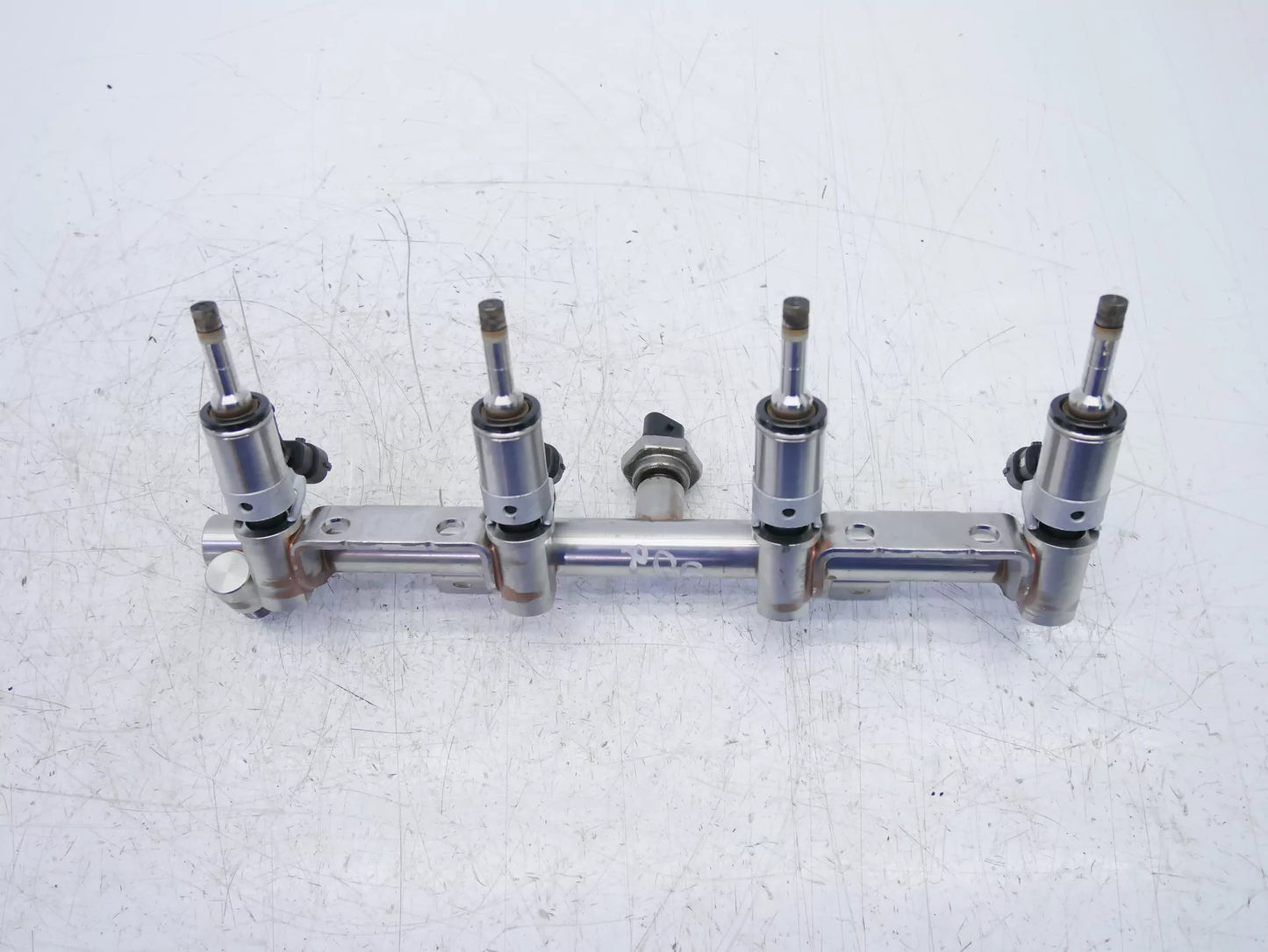 Rampa de inyectores Peugeot 1,6 Hybrid4 5GB 5G06 EP6FADTX 9814468180