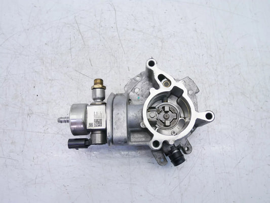 Bomba de vacío Volkswagen Audi 2,0 40 TFSI GTI DKZC DKZ 06K145100AE mit Bomba de combustible