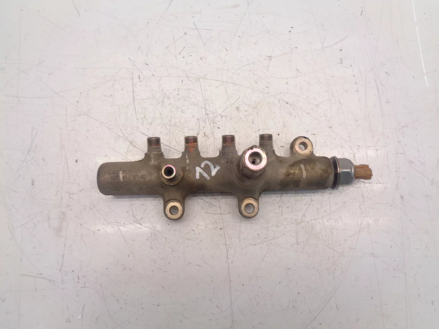 Rampa inyectora Isuzu 2,5 CRDI Diesel 4JK-1E5-TC 4JK1-TC A5600 2140 06680201