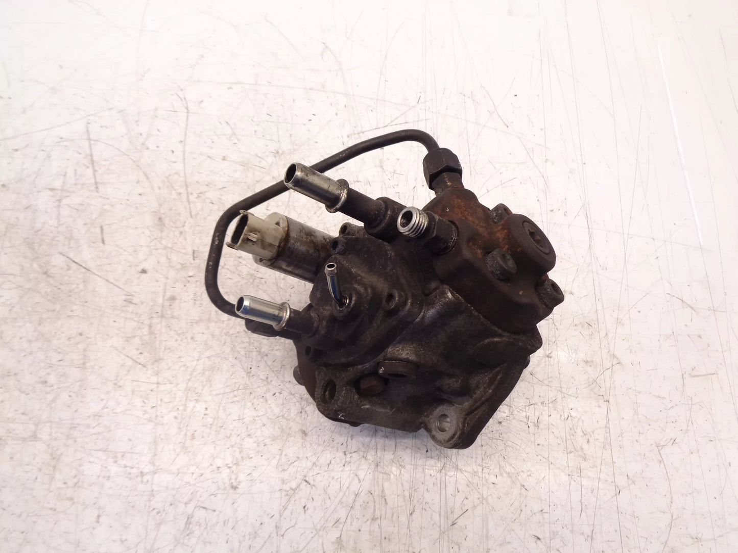 Bomba de alta presión Opel Astra J 1.6 CDTI Diesel B16DTH B16 LVL 55570040