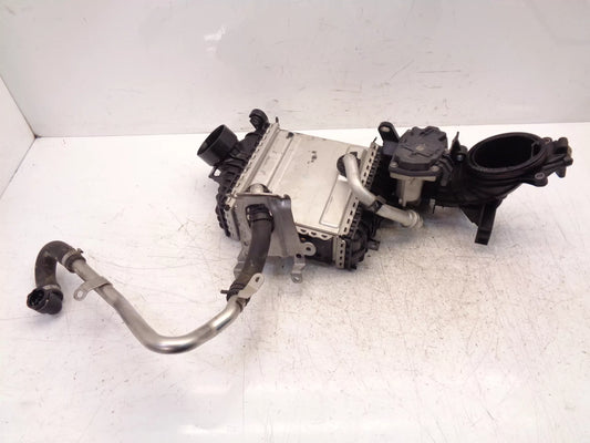 Caja del filtro de aire Mercedes-Benz 2,0 D OM654.920 654.920 A6540103403
