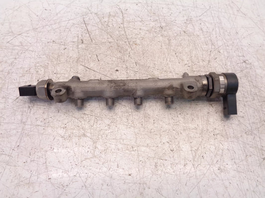 Rampa inyectora Volkswagen Audi 2,0 TDI Diesel DGCA DGC 04L089D