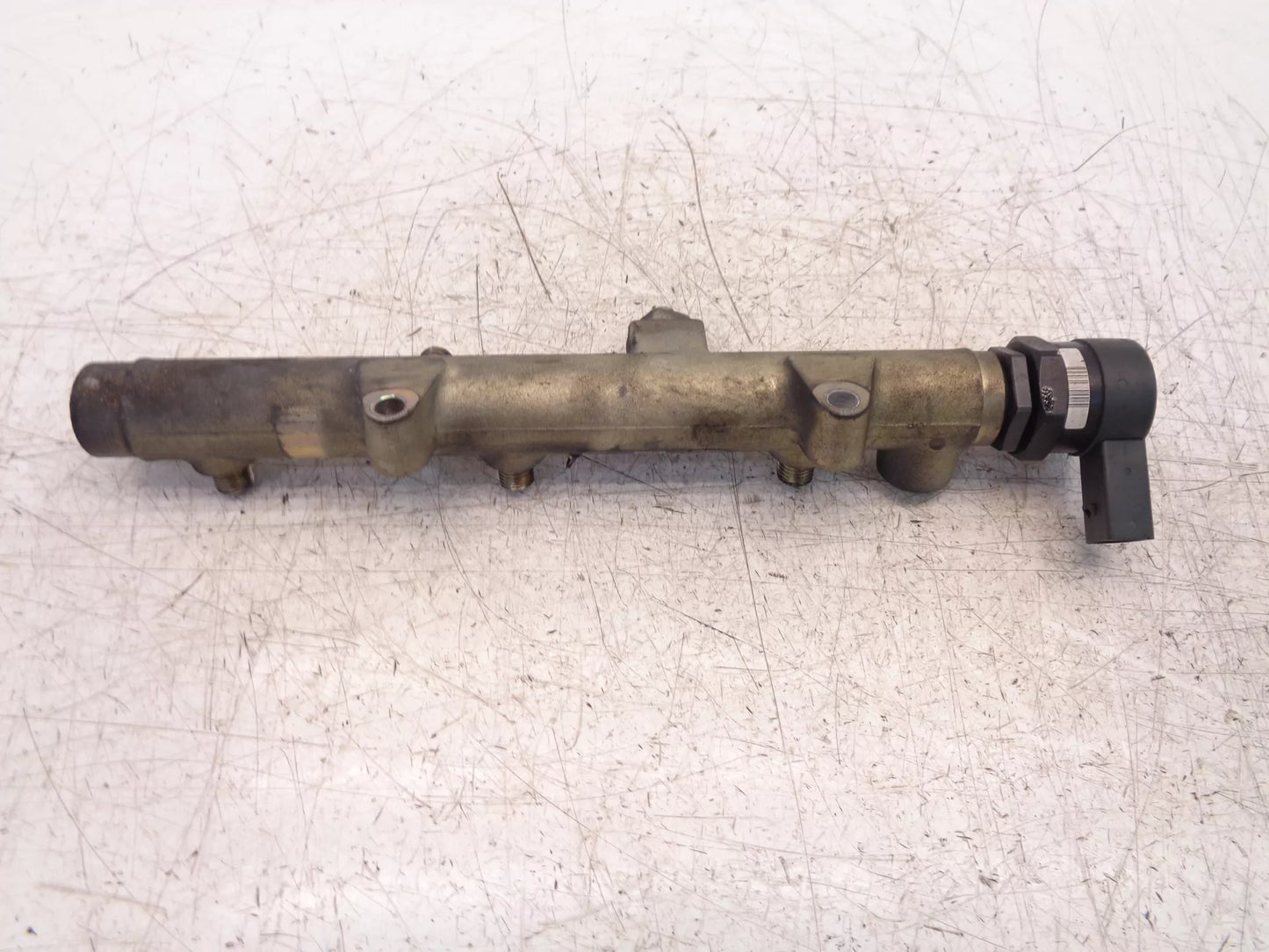 Rampa inyectora Audi 3,0 TDI Diesel BKN 059130090J