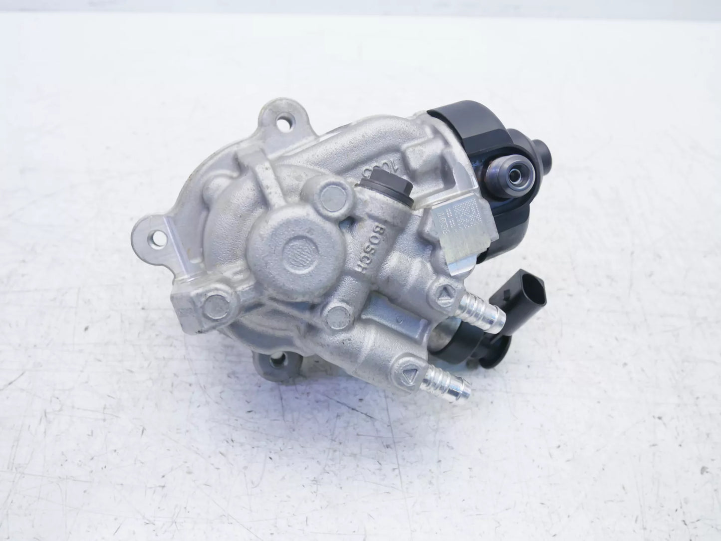 Bomba de alta presión Audi A6 C7 2.0 TDI Diesel DDD DDDA 0445010538 04L130755E