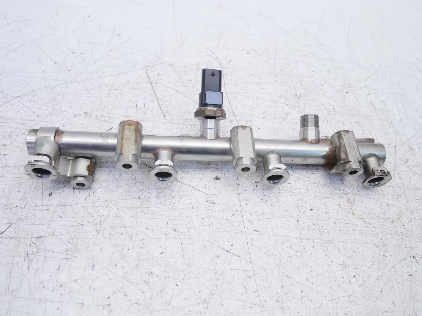 Rampa de inyectores Mercedes-Benz 1,3 M282.914 A2820701400 A2820701100