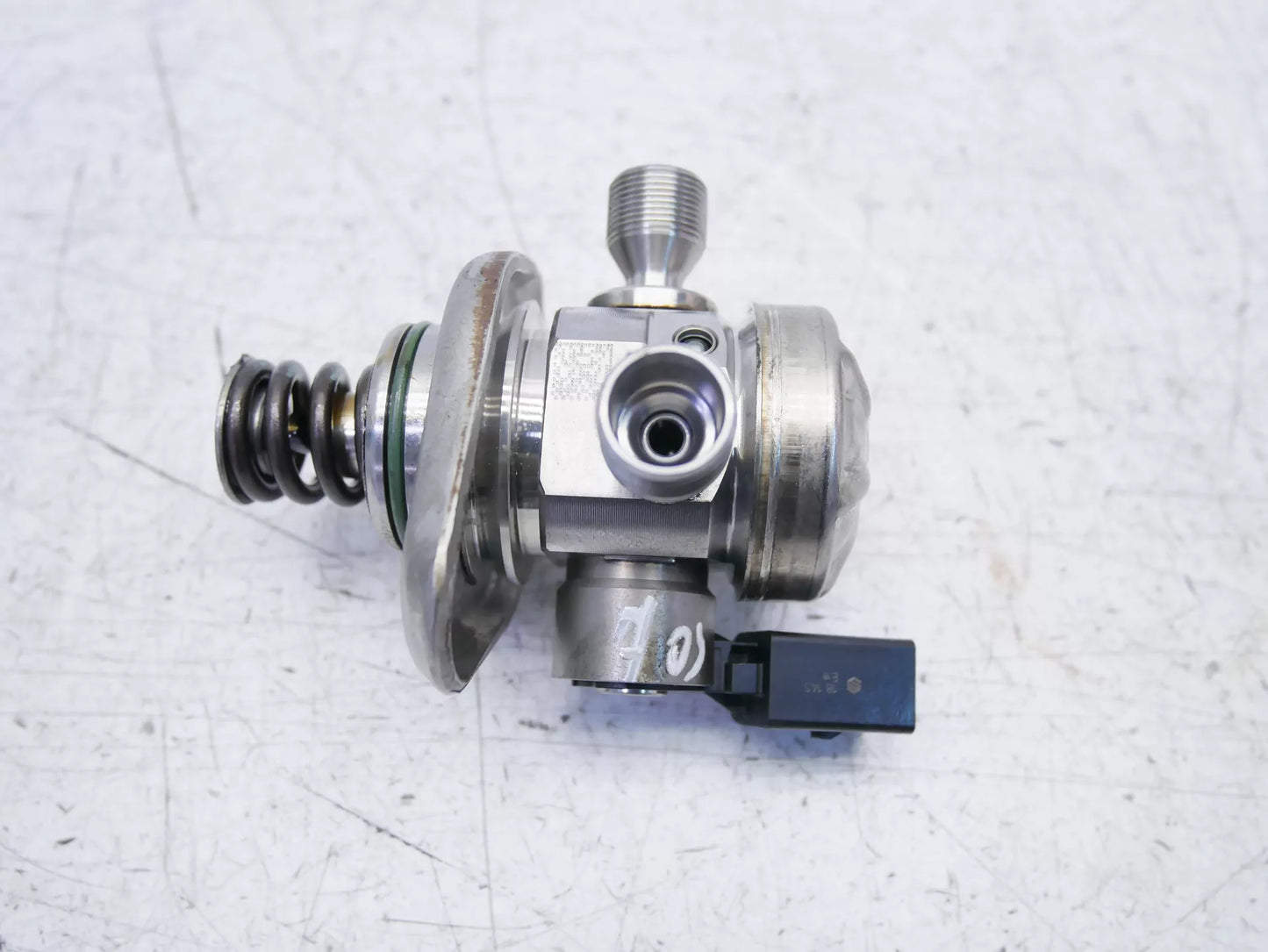 Bomba de combustible Mercedes-Benz 1,3 M282.914 A2820700001