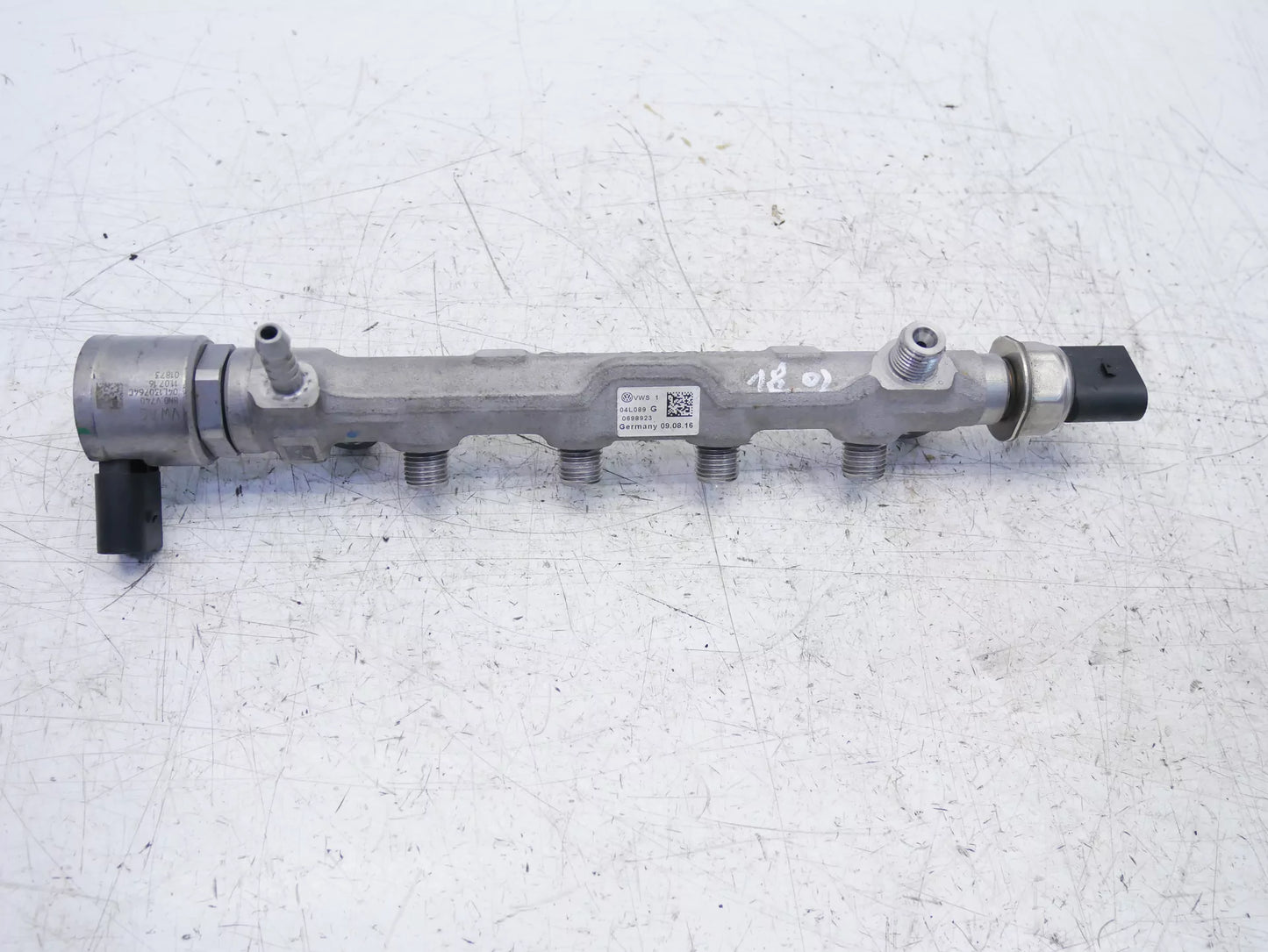 Rampa inyectora Audi 2,0 TDI Diesel DDDA DDD 04L089G